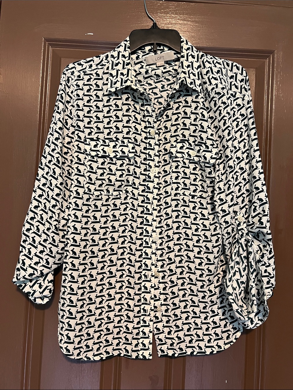 LOFT Hunter green & White Rabbit Bunny Printed Button-Front Shirt M